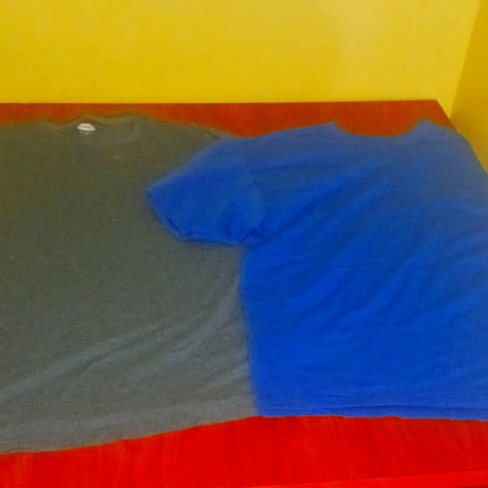 2 T SHIRTS